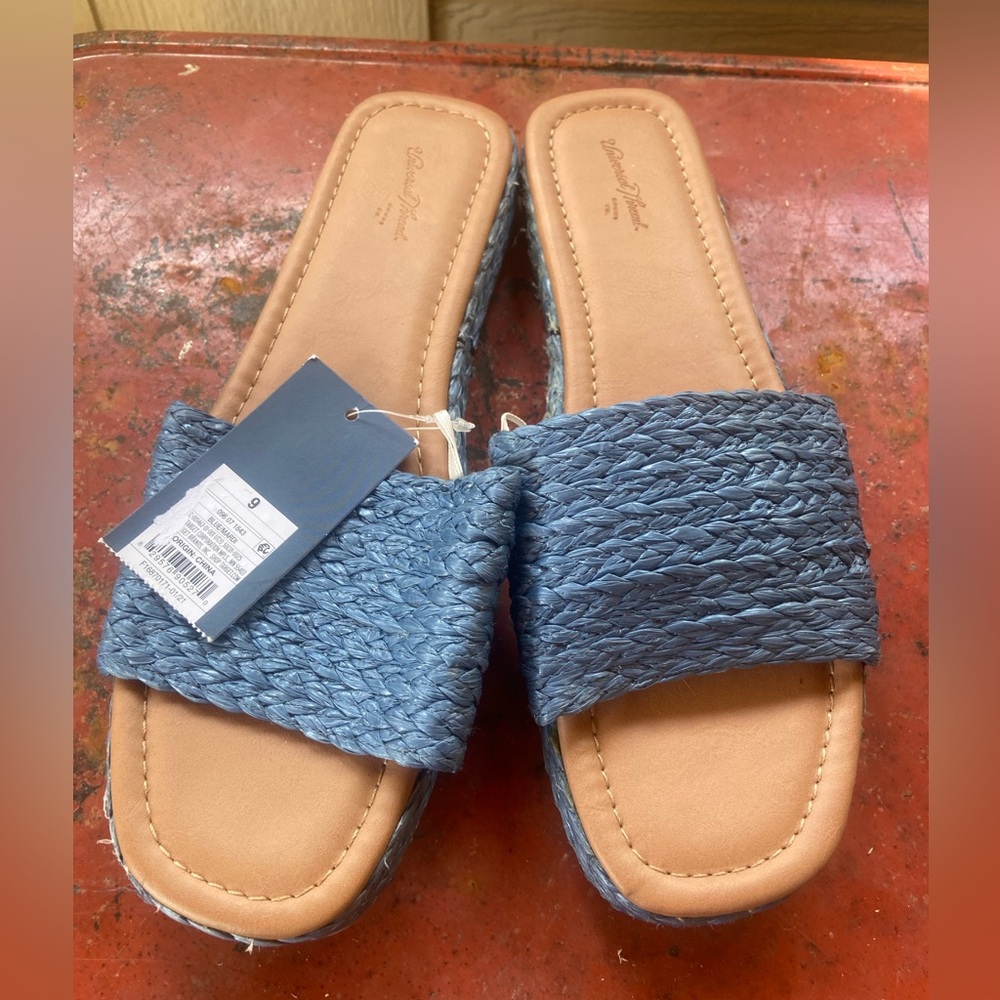 Universal threads blue Target casual slipon slides summer sandals womens boho